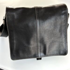 Vintage Coach Station Bag Black